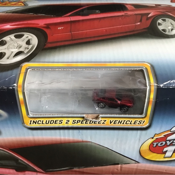 Speedeez Playmates Mustang GT Cobra Strikeway Transforms Micro Car Playset READ - Picture 3 of 13
